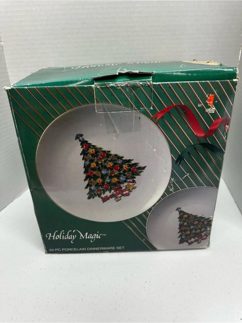 Jamestown China Holiday Magic 20 Pc Christmas Tree Porcelain Dinnerware Set